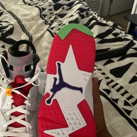 Air Jordan retro 6 HARE - Picture 4 of 7